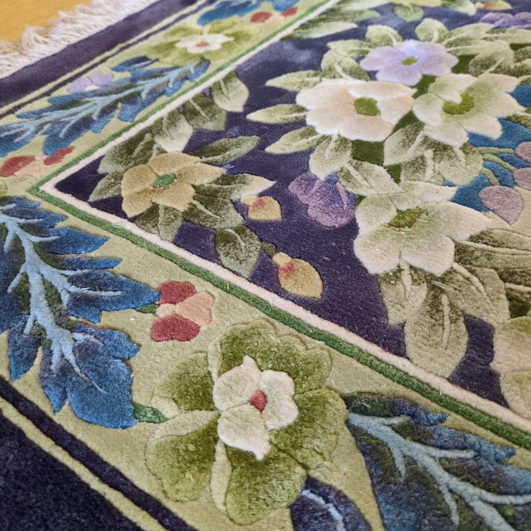 玄関マット　花柄刺繍ネイビーブルー　ラグ