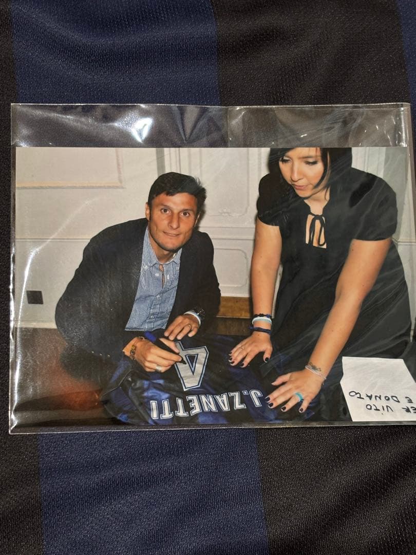 インテル・ミラノ サネッティの引退記念、直筆サイン入りユニフォーム