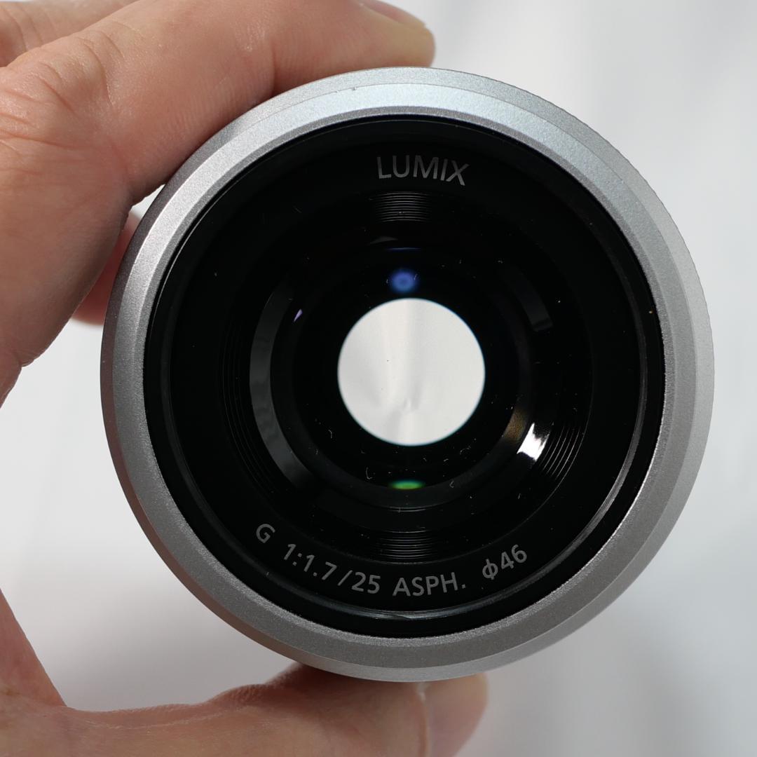 Panasonic 25mm F1.7 レンズ　シルバー　H-H025-S