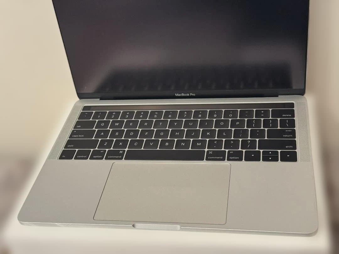 ★美品★MacBook Pro 13インチ TouchBar搭載 2TBHDD付