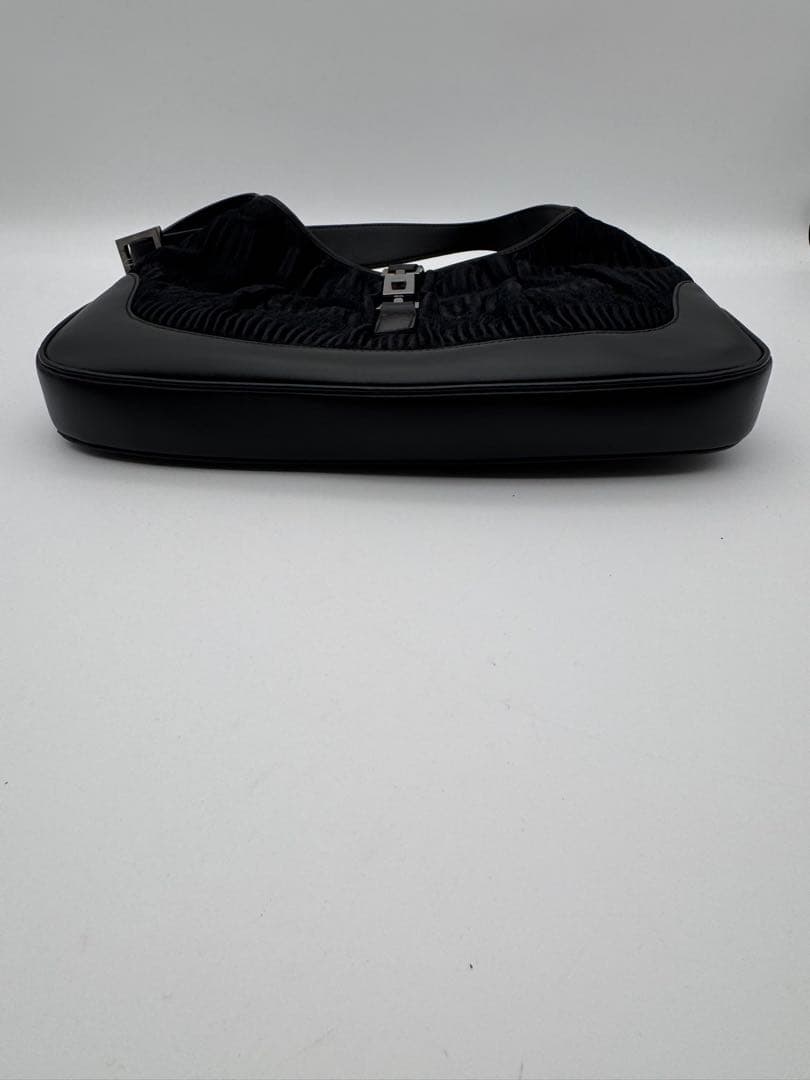 GUCCI(グッチ)ワンショルダーバッグ