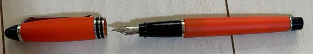 未使用　アウロラ　イプシロン　サテン　万年筆