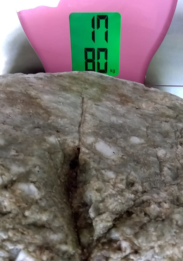 ★翡翠原石★糸魚川硬玉【大所川・川ズレ・転石ウブ17.8kg】