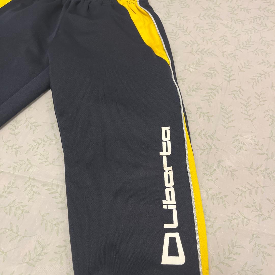 【美品】リベルタサッカースクールジャージ上下　115