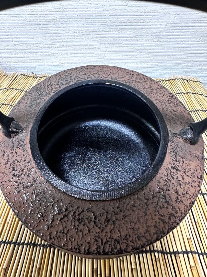 未使用品、付属品付　南部運南堂 鍋元 楓紋様 南部鉄瓶　南部鉄器　調理器具