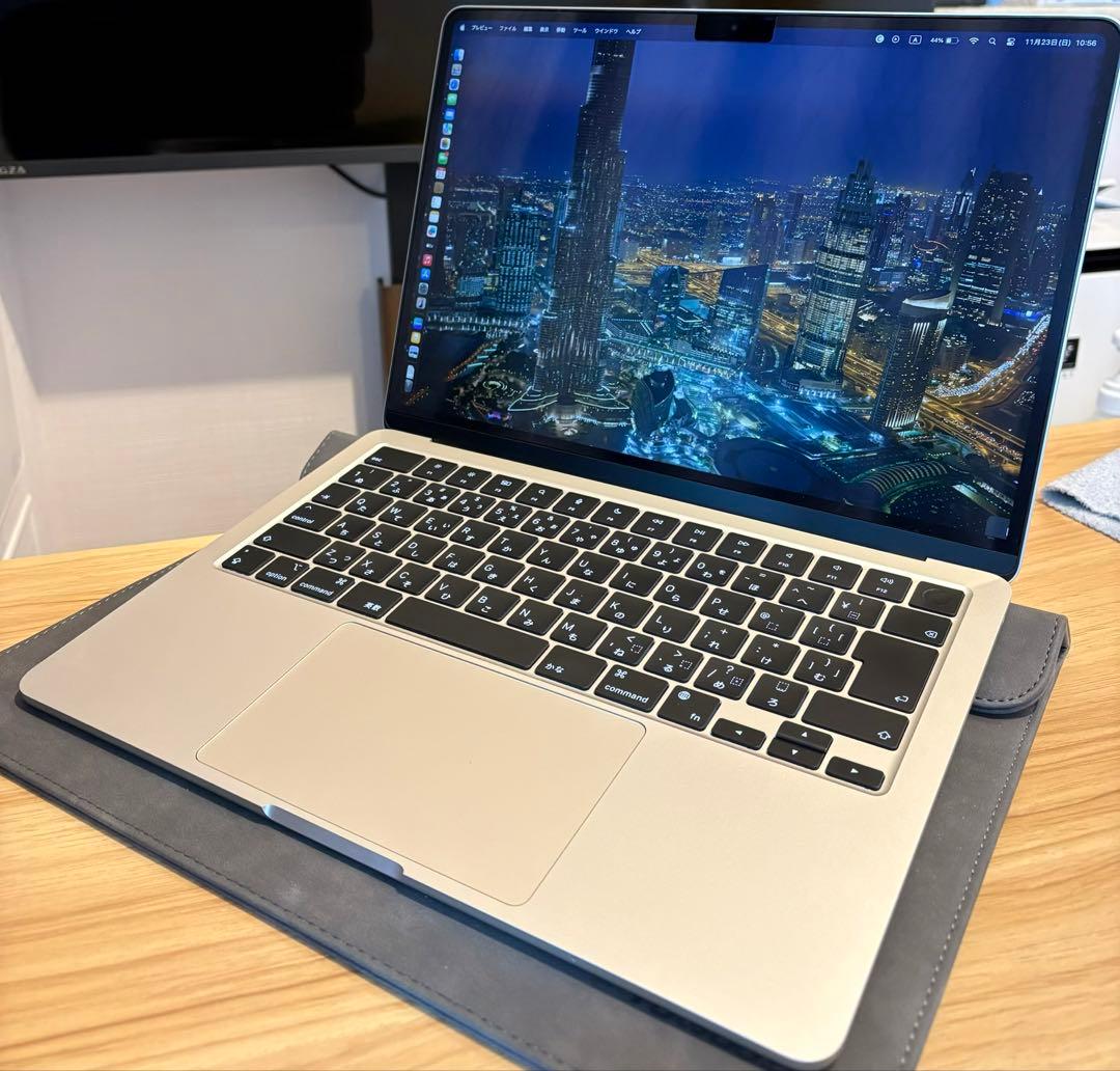Apple MacBook Air M2 2022 スターライト