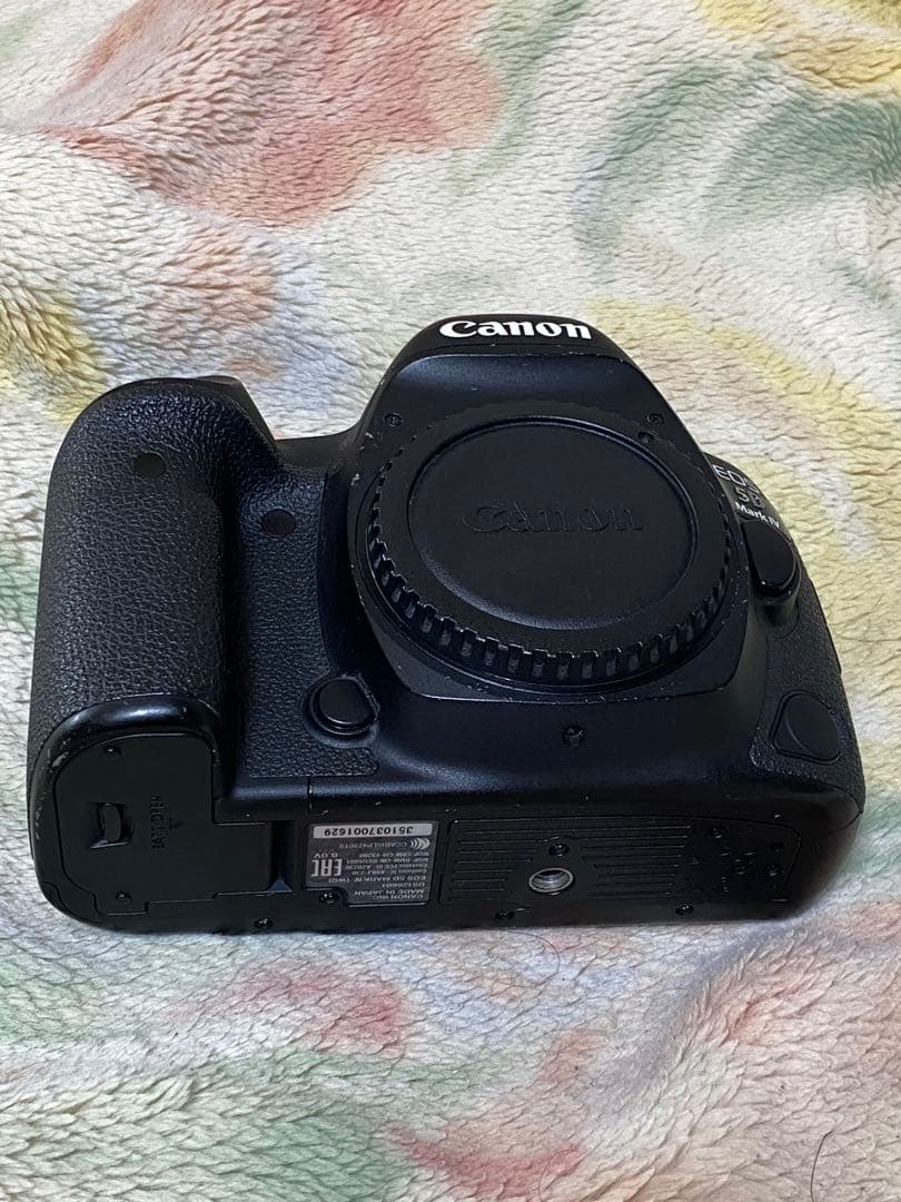 デジタルカメラ Canon EOS 5D Mark IV