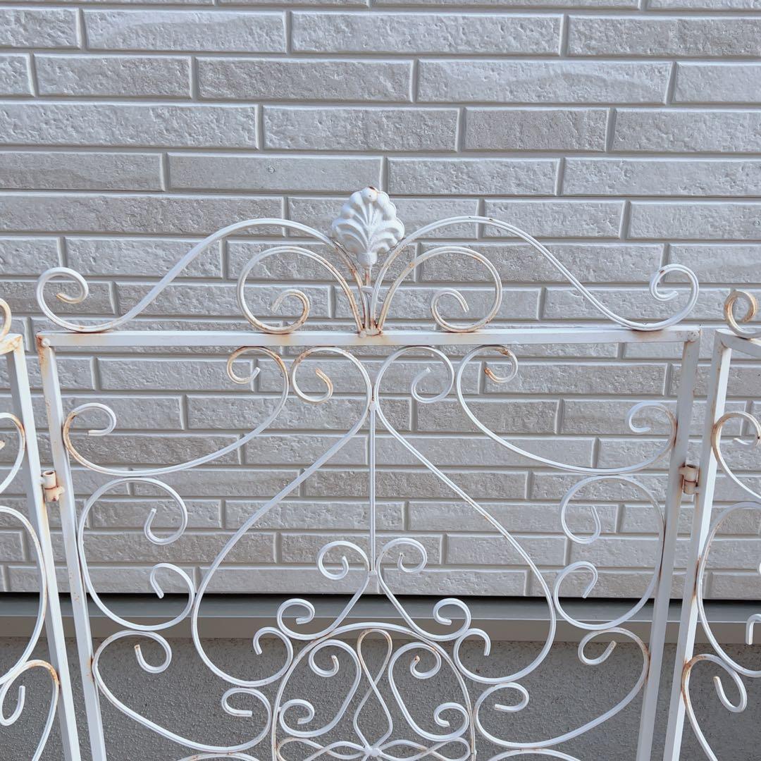 シャビーなホワイトアイアンのトレリス3連結＊3way