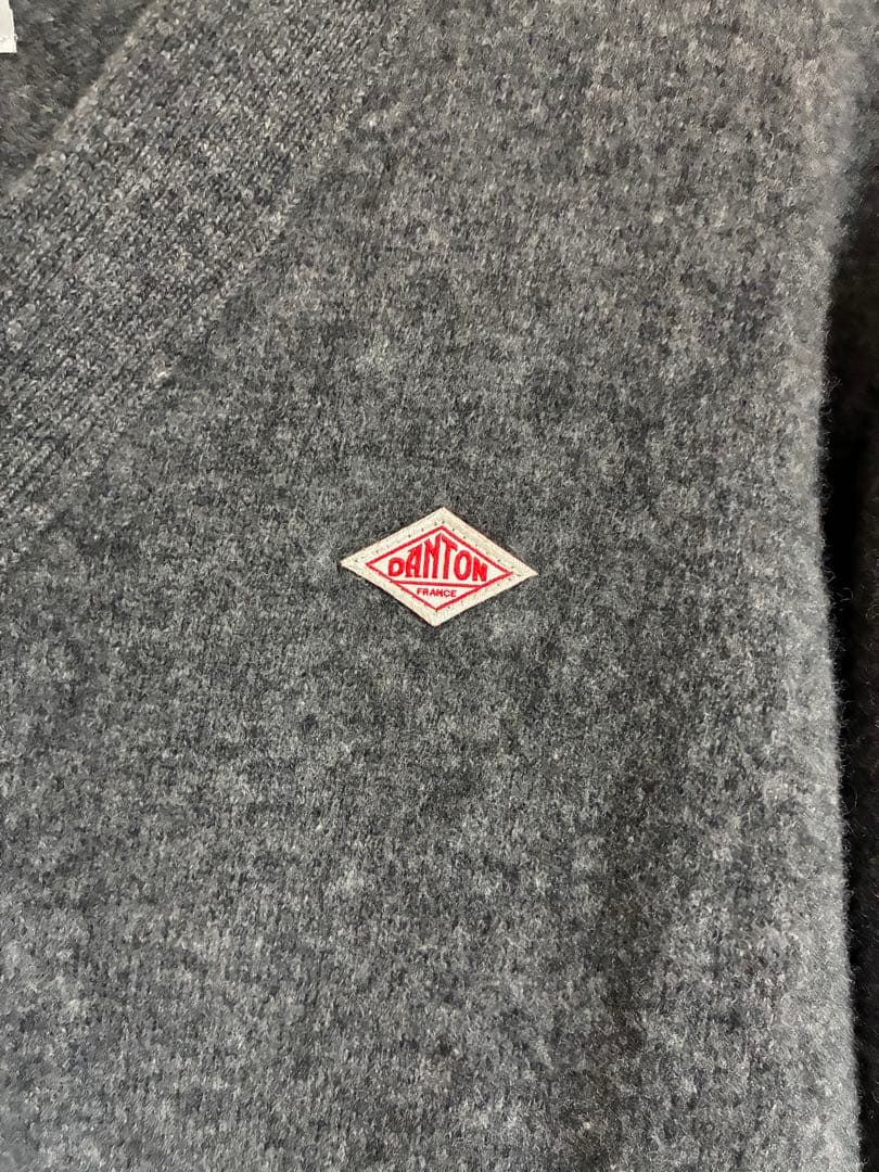 ダントン　ウールVネックカーディガン　美品　38 グレー