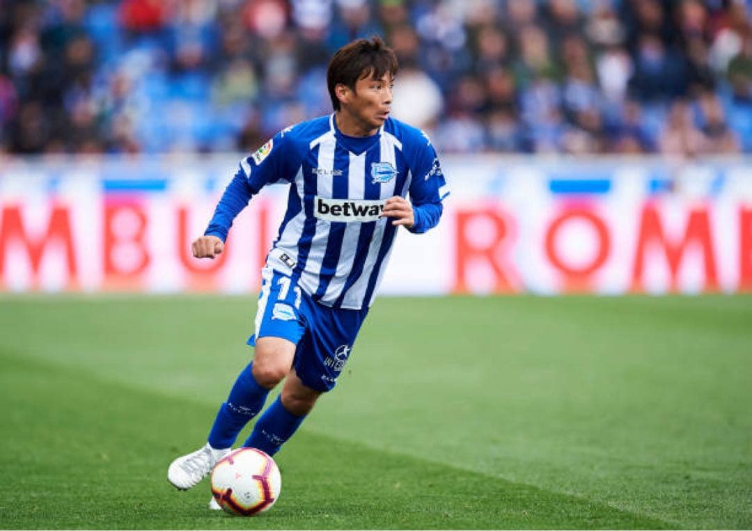 乾貴士　ユニフォーム　アラベス　ラリーガ　18/19（H）