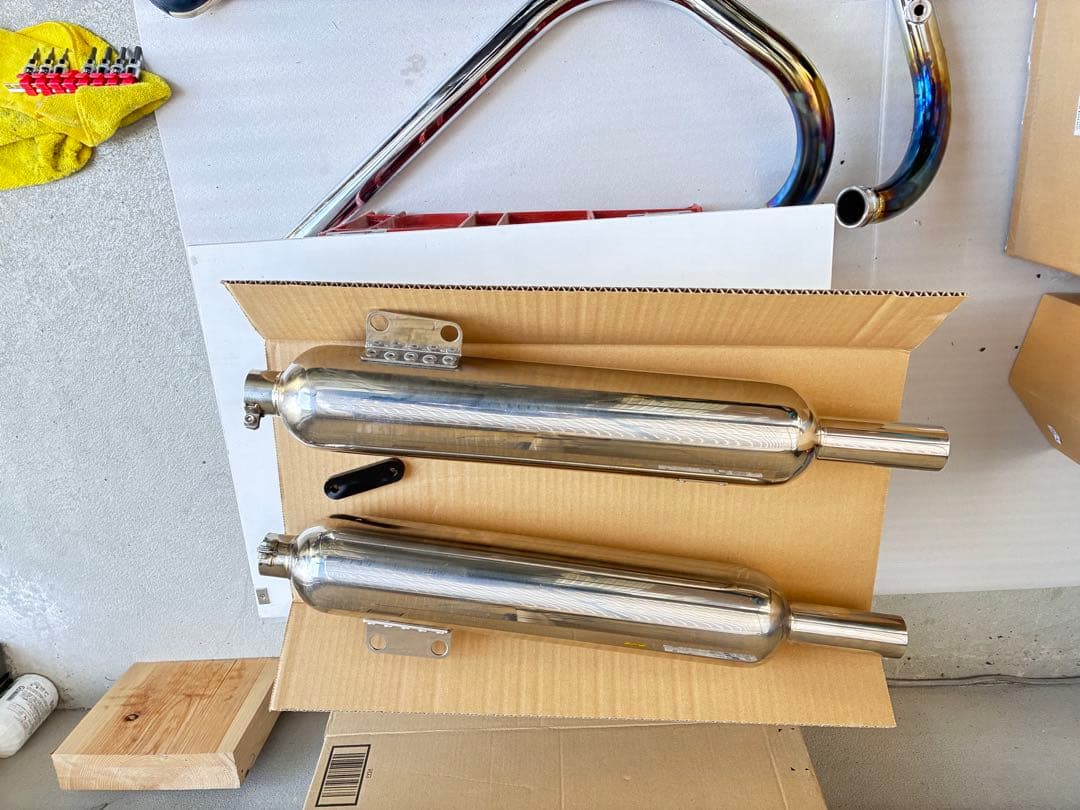 W800メグロk3 アールズギアフルエキマフラー