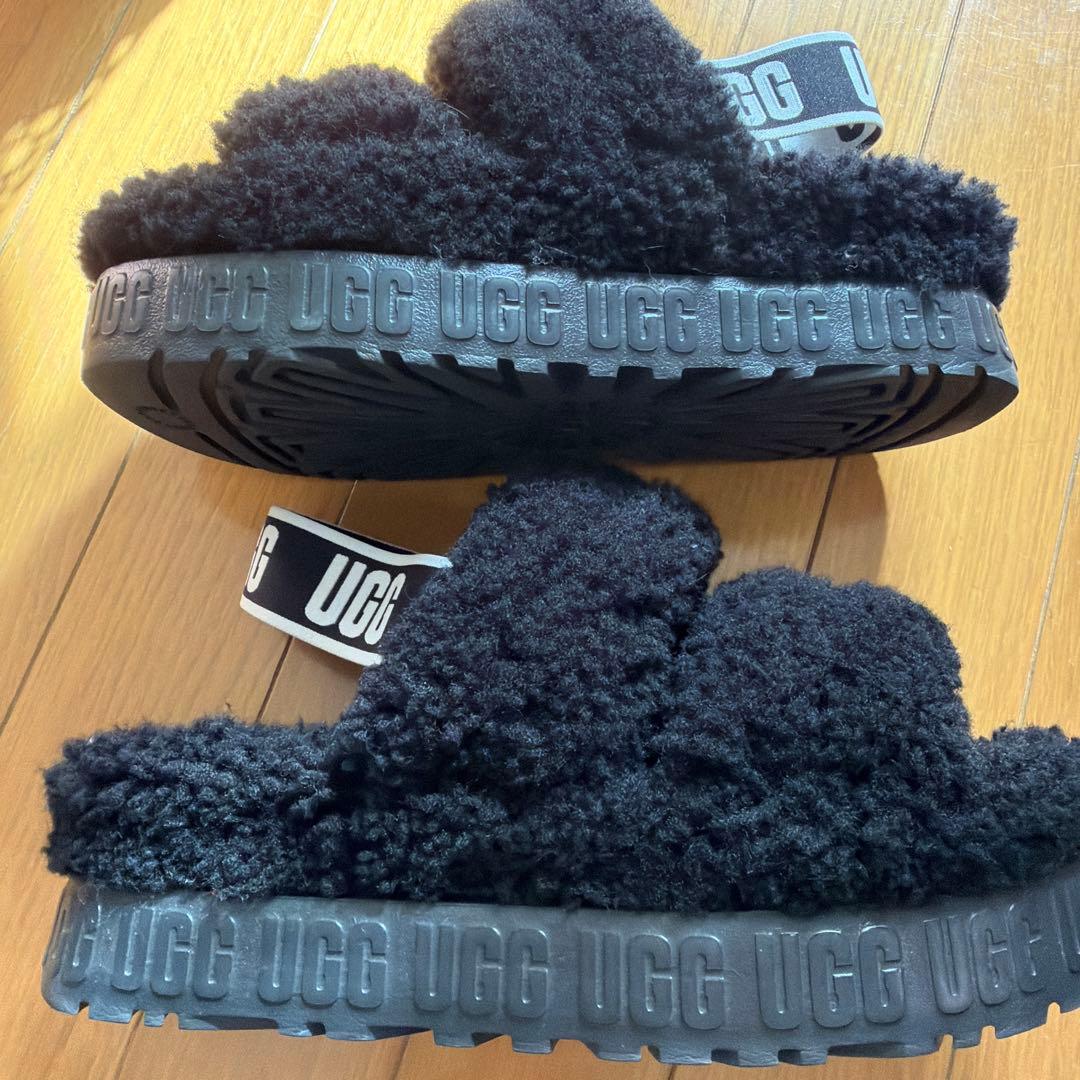 UGG オー フラッフィータ OH FLUFFITA サンダル　ボア　ブラック
