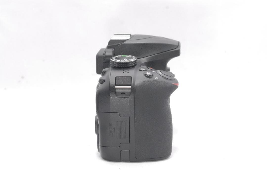 限定価格✨Nikon D3400 デジタル一眼レフカメラ　　初心者　スタート