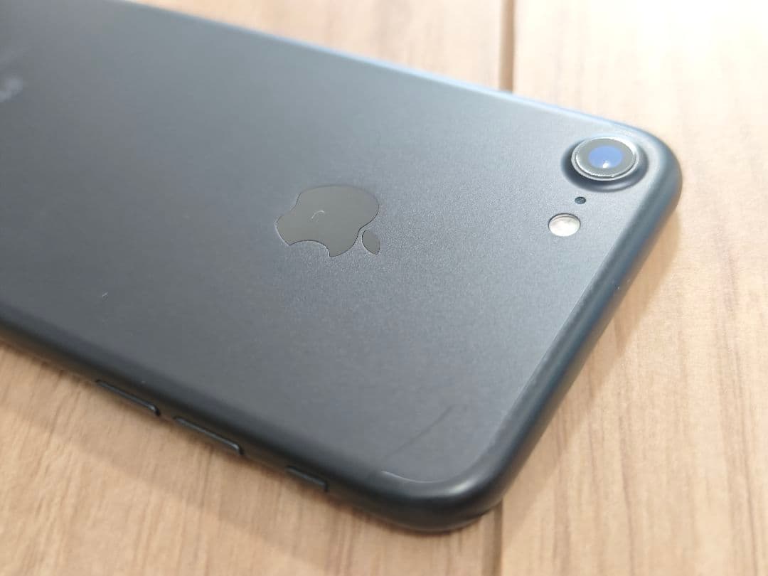 【即日発送】Apple iPhone7 32GB ブラック