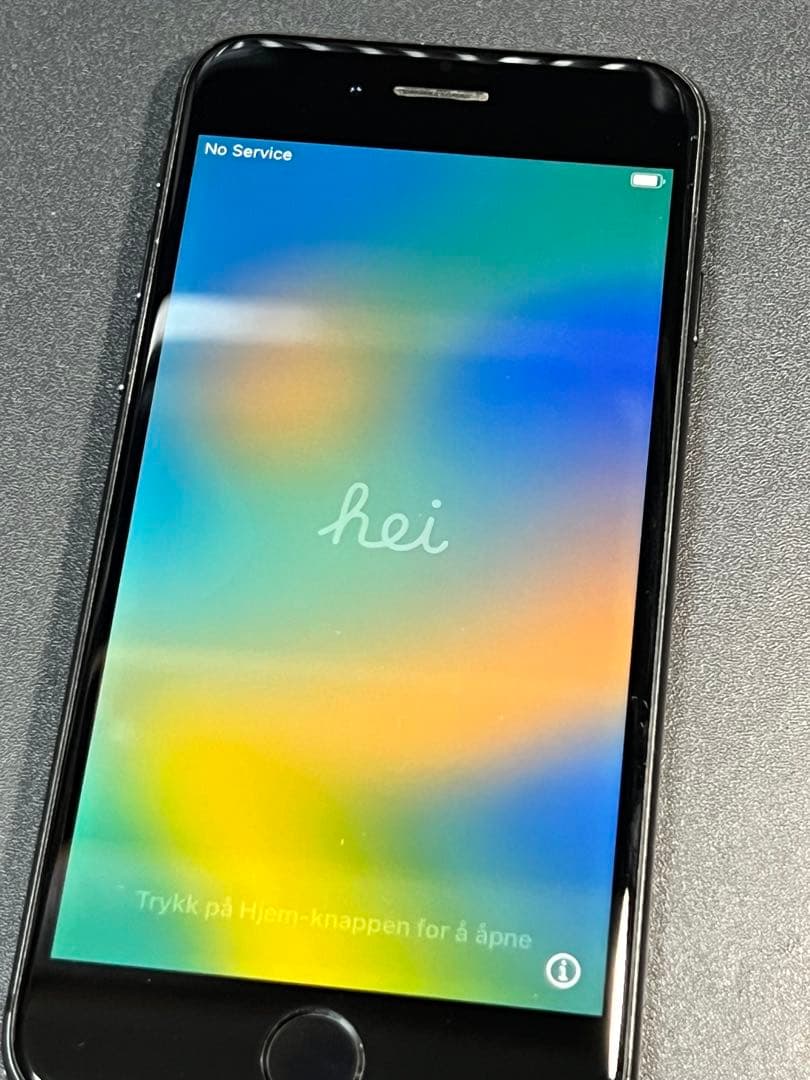 Apple iPhone 8 ブラック 動作確認済み