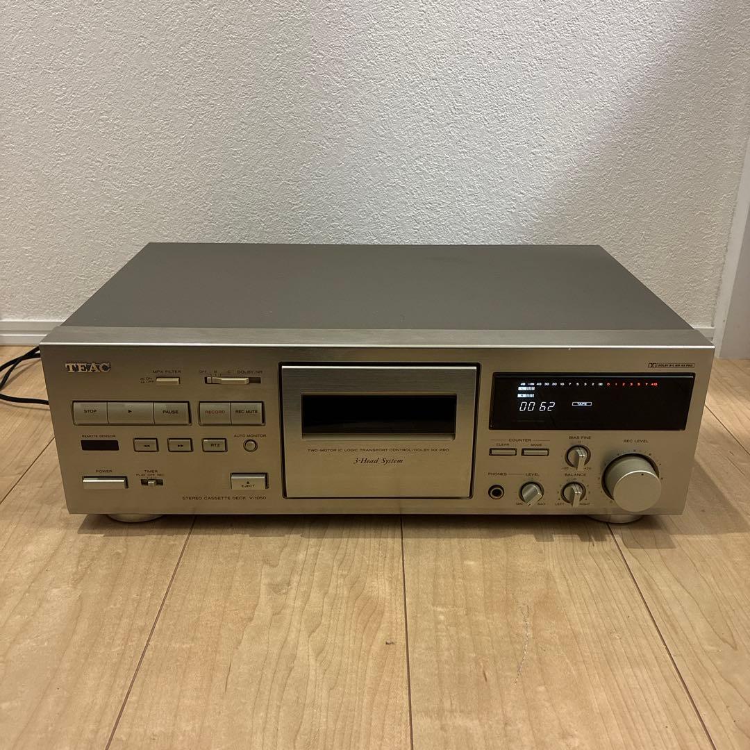 teac ステレオカセットデッキ　V-1050 3ヘッド希少です
