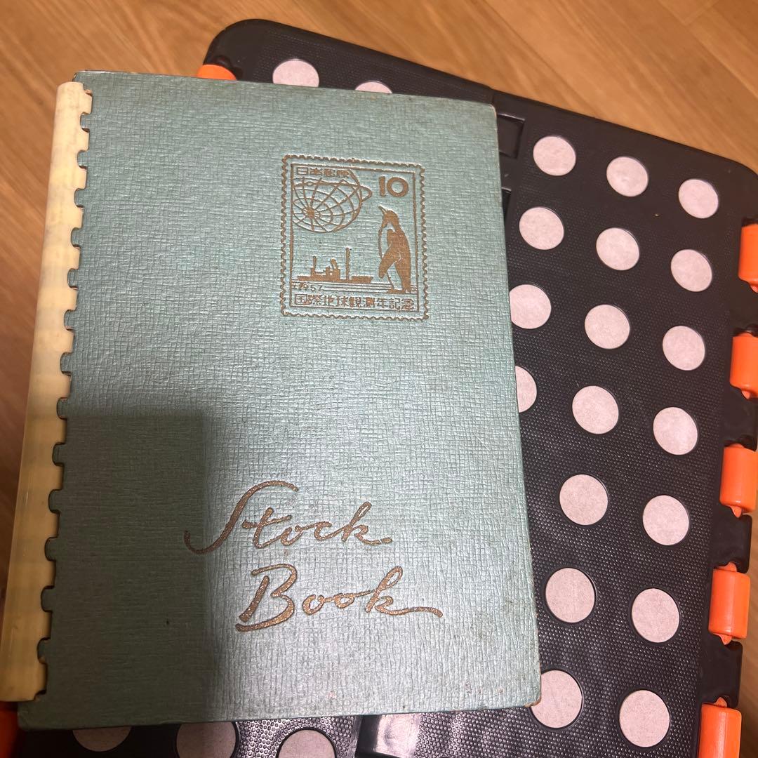 ケ*ジ様 【レア物あり】外国切手 使用済切手 コレクション アルバム