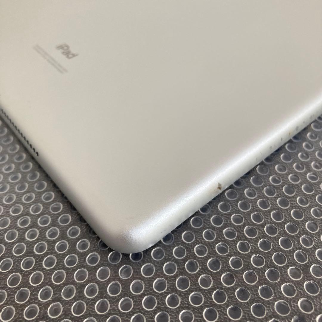 335【早い者勝ち】iPad8 第8世代 128GB WIFIモデル☆