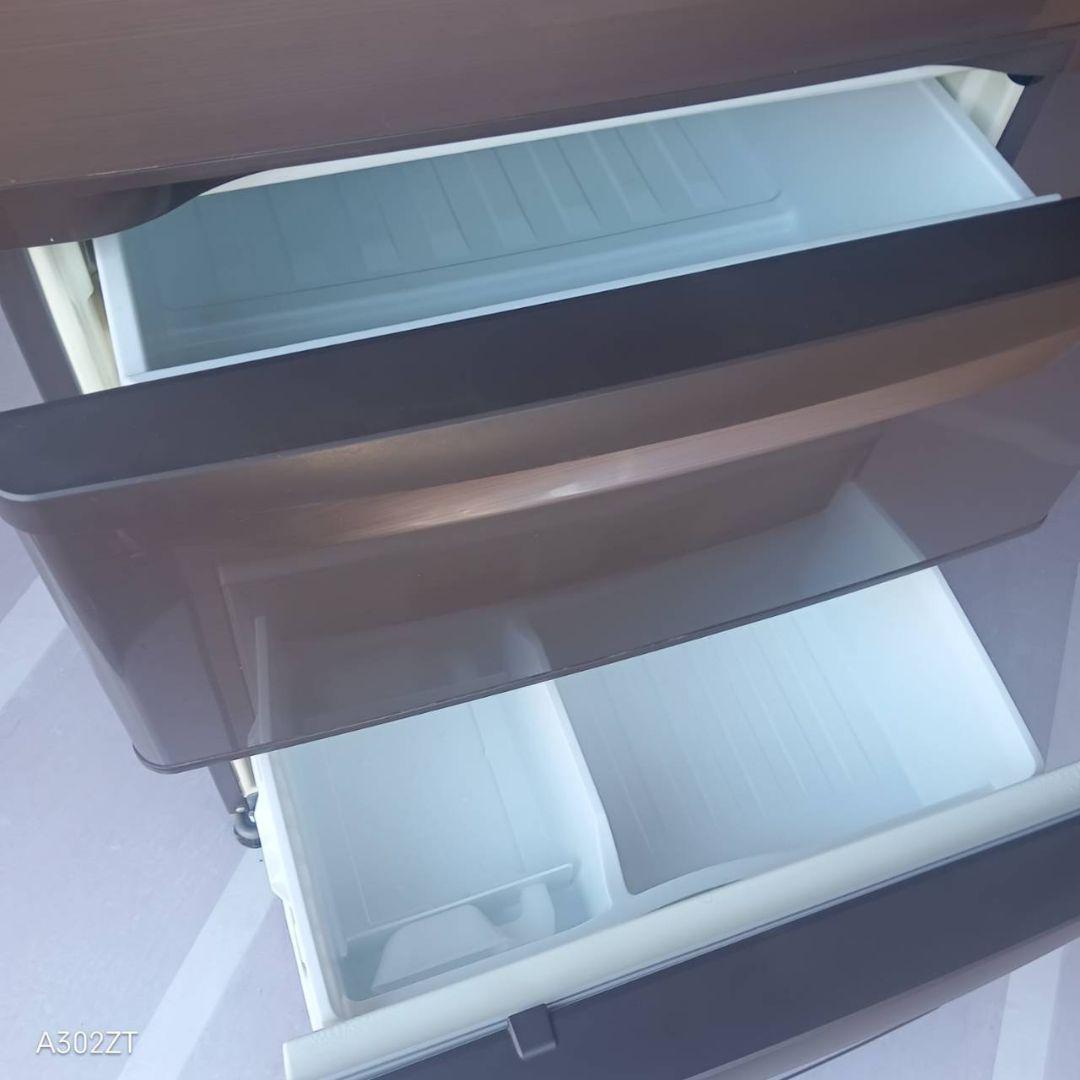 C064 送料設置無料　Panasonic　自動製氷機能付大型冷蔵庫　315L