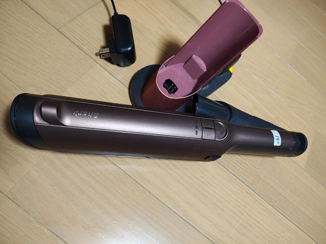 シャーク★ハンディクリーナー★WV415JBR★バッテリー新品と同等★