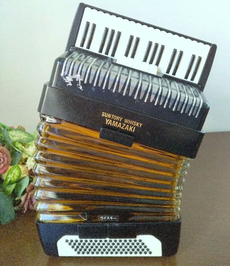 ✩サントリー　SUNTORY WHISKY　楽器ボトル 未開封６本✩