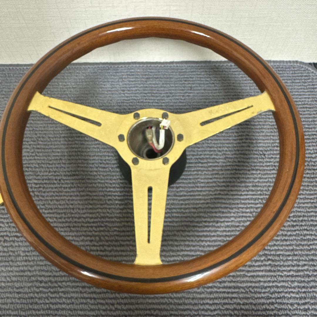 ナルディ NARDI ウッドステアリング 32.5パイ ゴールドスポーク 希少