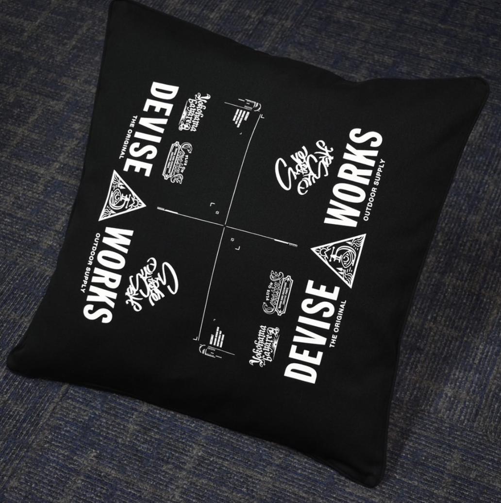 deviseworks クッションカバー 2個セット 紋章+ロゴ