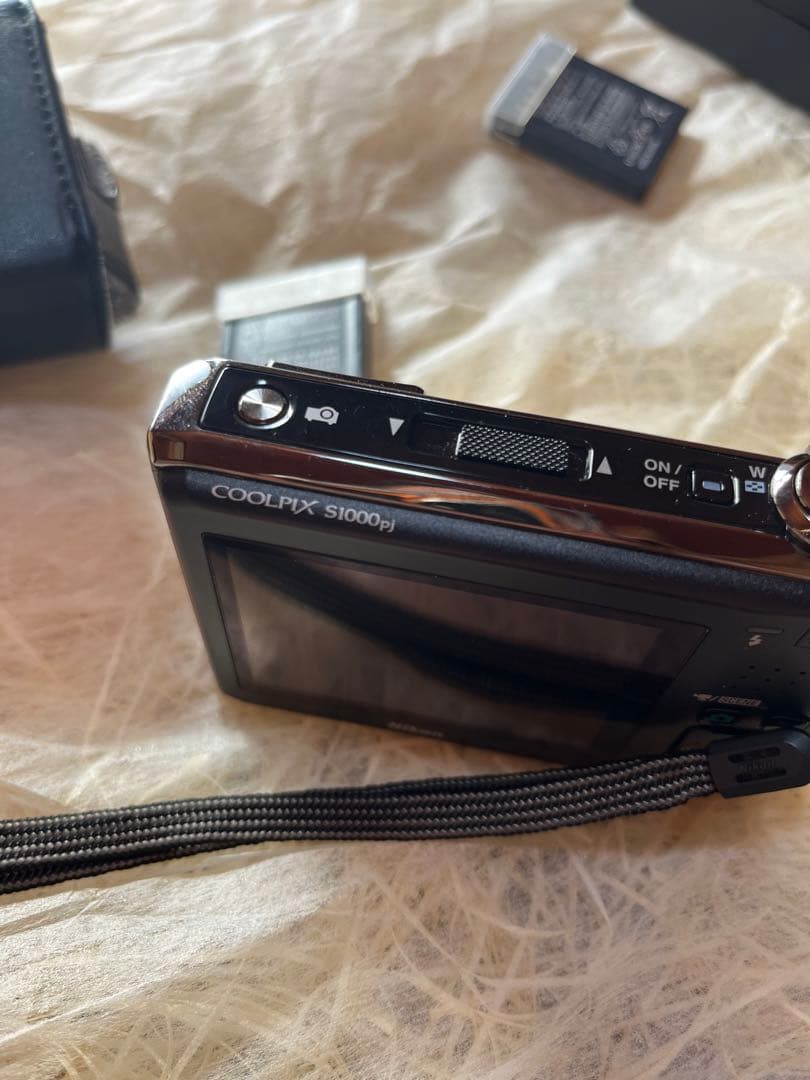 極上品！　Nikon COOLPIX S1000pj