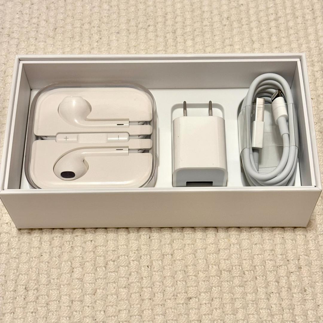 iPhone SE (第1世代) 32GB シルバー