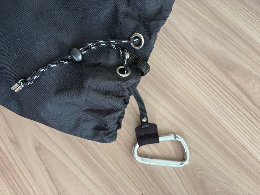 zattu \"LUGUN\" ブラック 巾着型ショルダーバッグ 黒