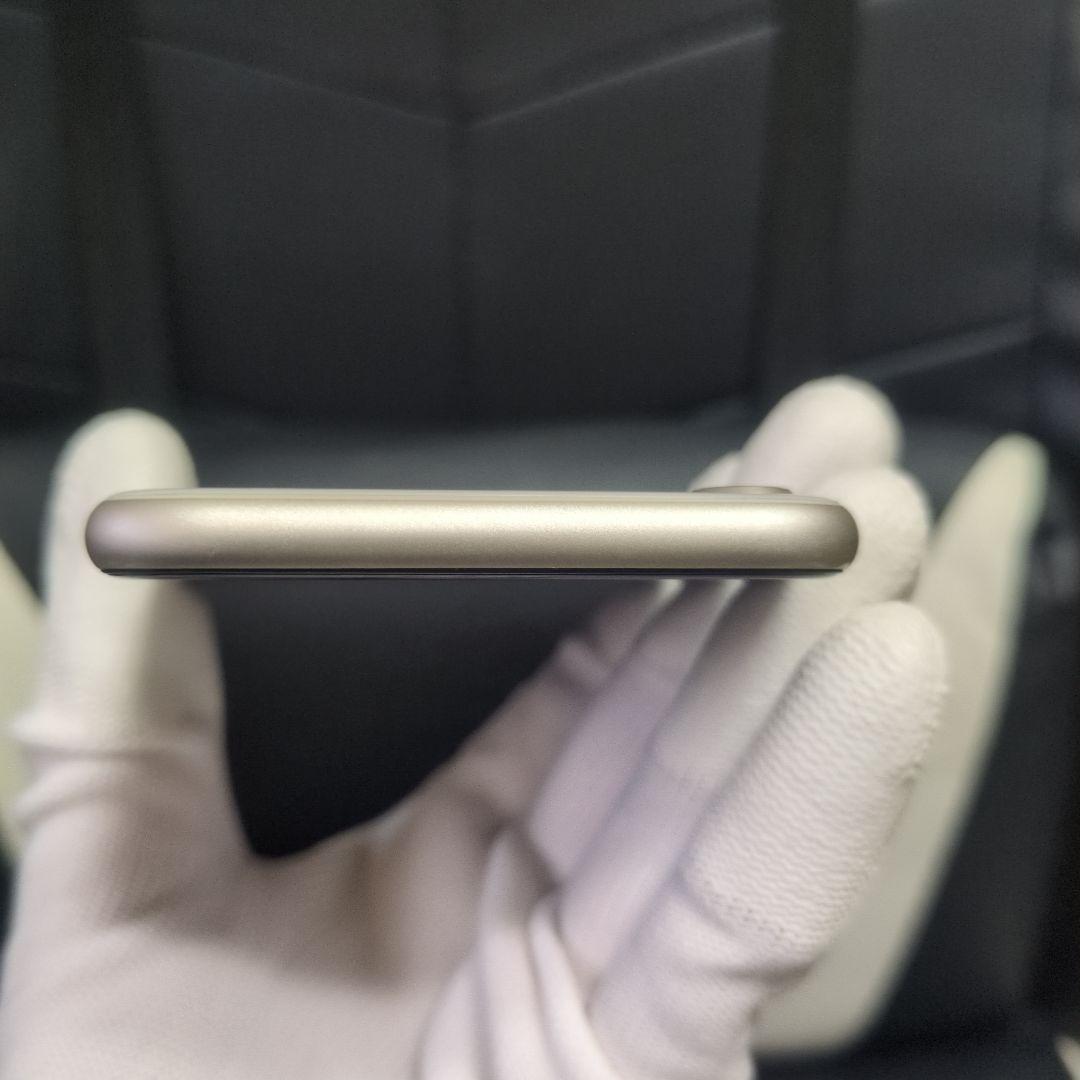 89 画面傷無 iPhone　se3 第3世代　64gb SIMフリー　白　ホワ