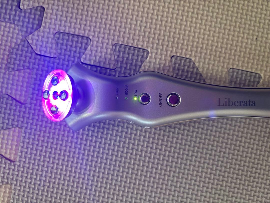 Liberata 美顔器 LEDライト機能付き