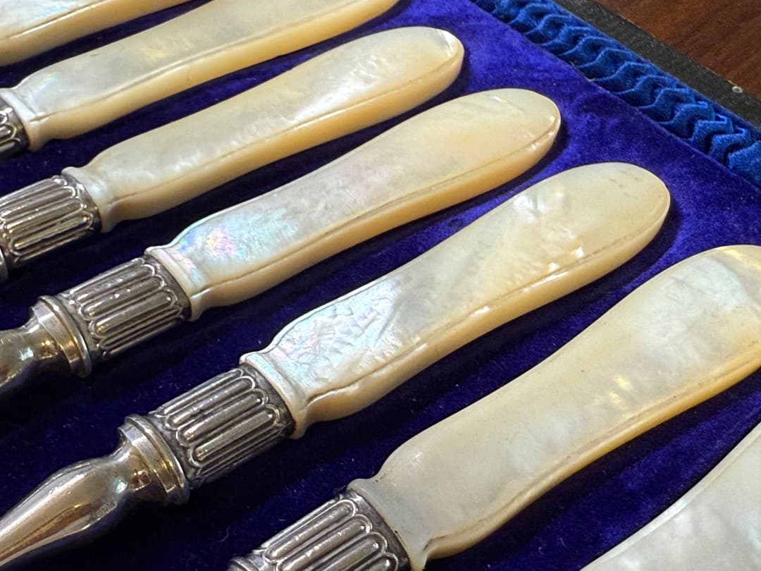 極美品 英国アンティーク 1885年 純銀 デザートカトラリー 12点 白蝶貝