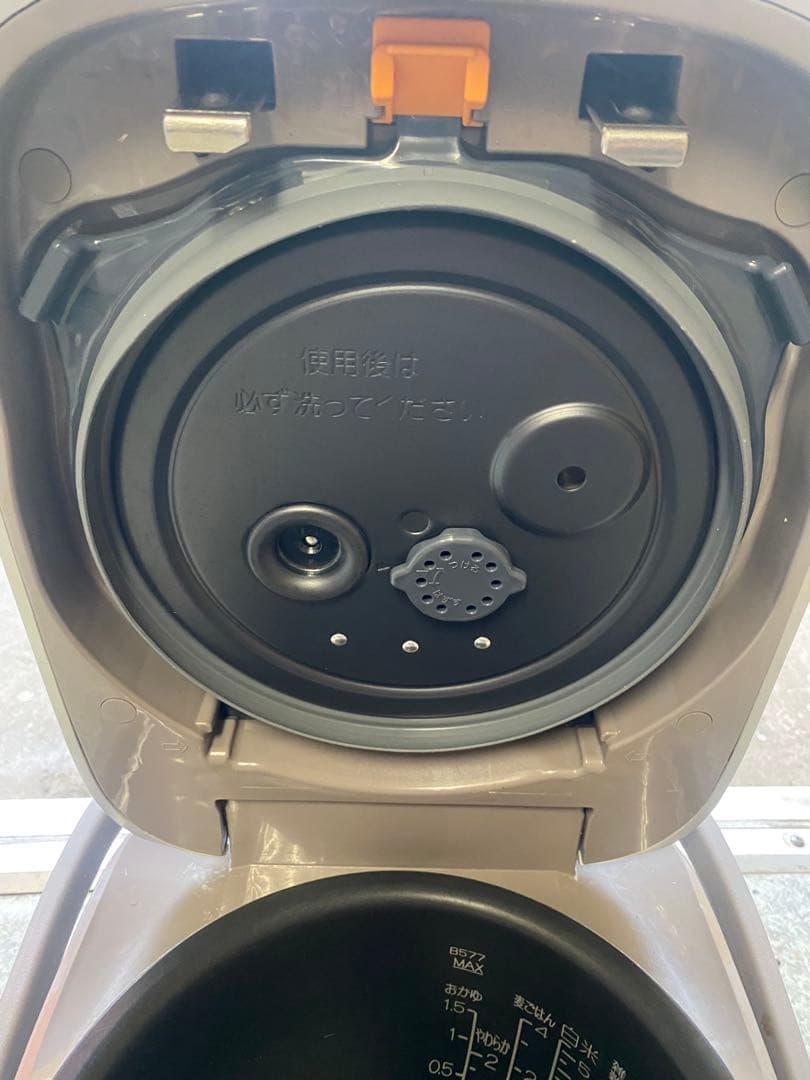 2021年製　炊飯器 象印 炎舞炊き NW-PT10