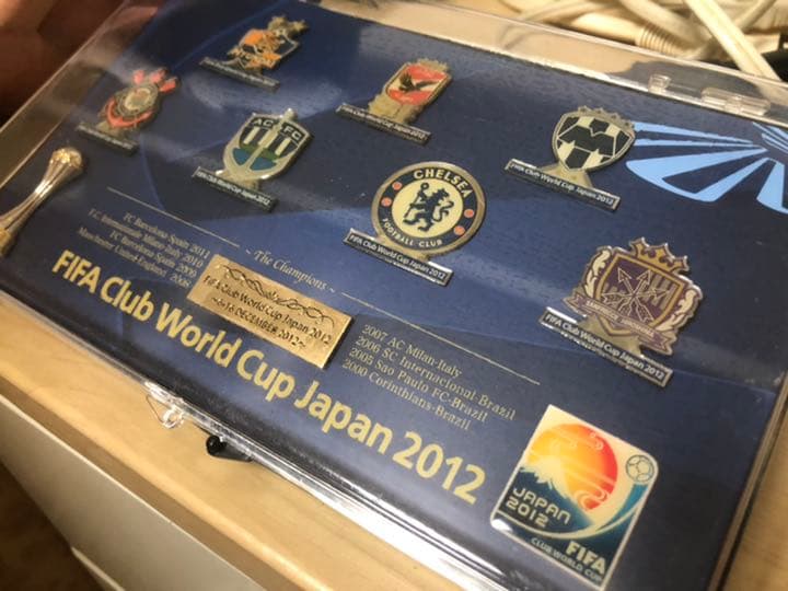 【限定品】FIFA クラブワールドカップ2011 チームエンブレム　ピンバッジ
