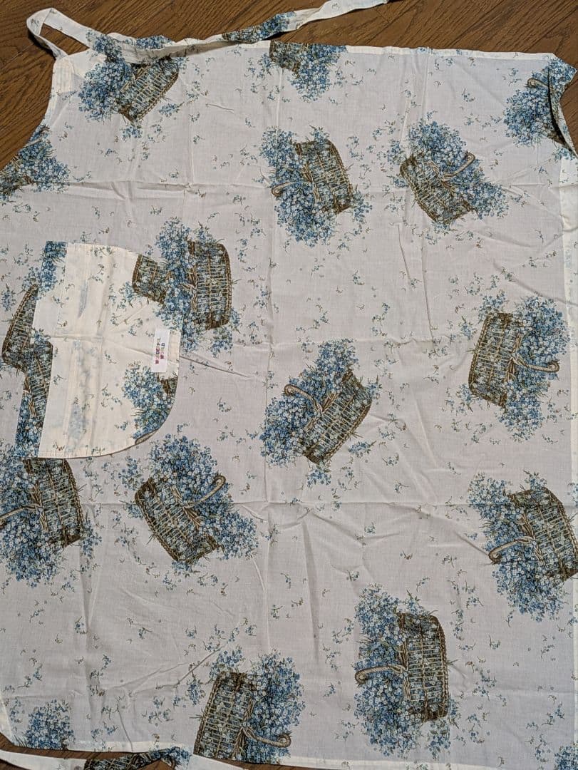 カネコイサオワンダフルワールド　エプロン