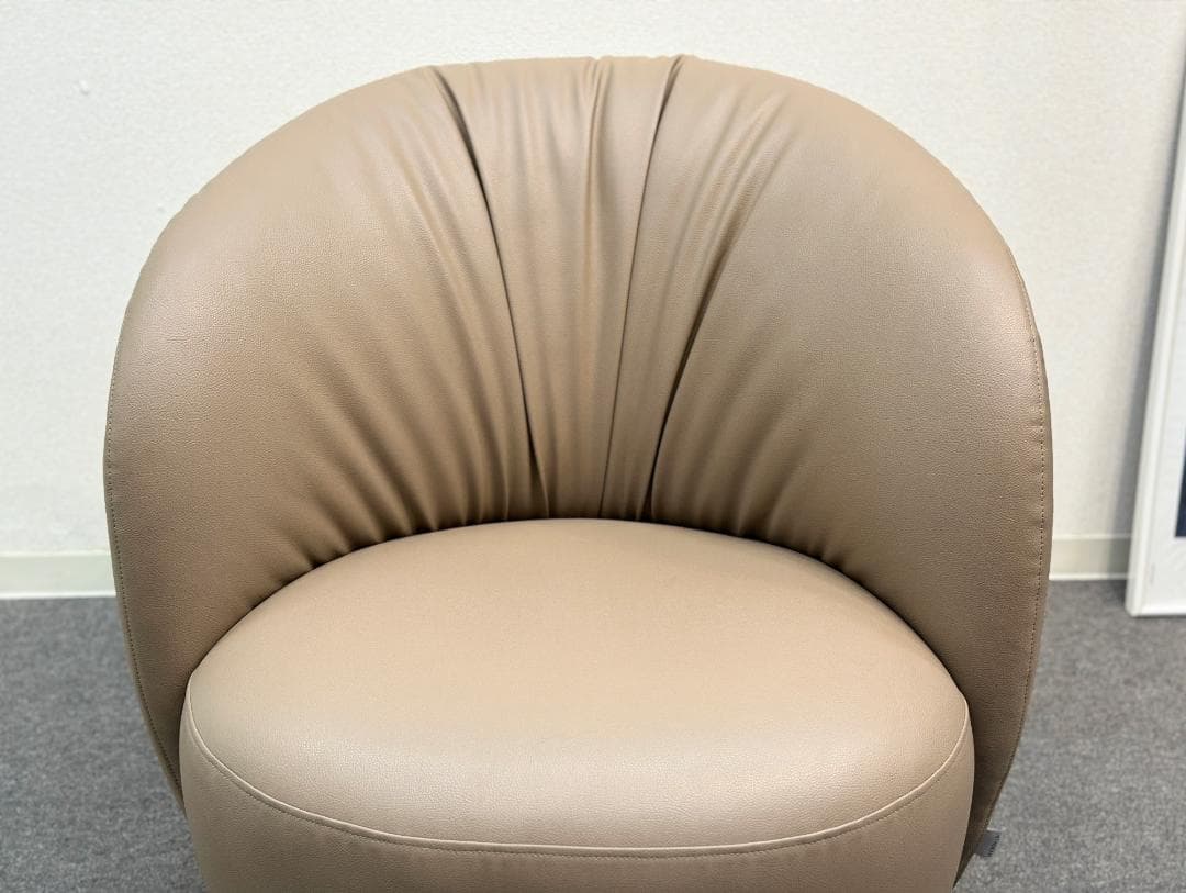 WENDELBO■オヴァタチェア　ベージュ　エレガント　北欧モダン　デンマーク