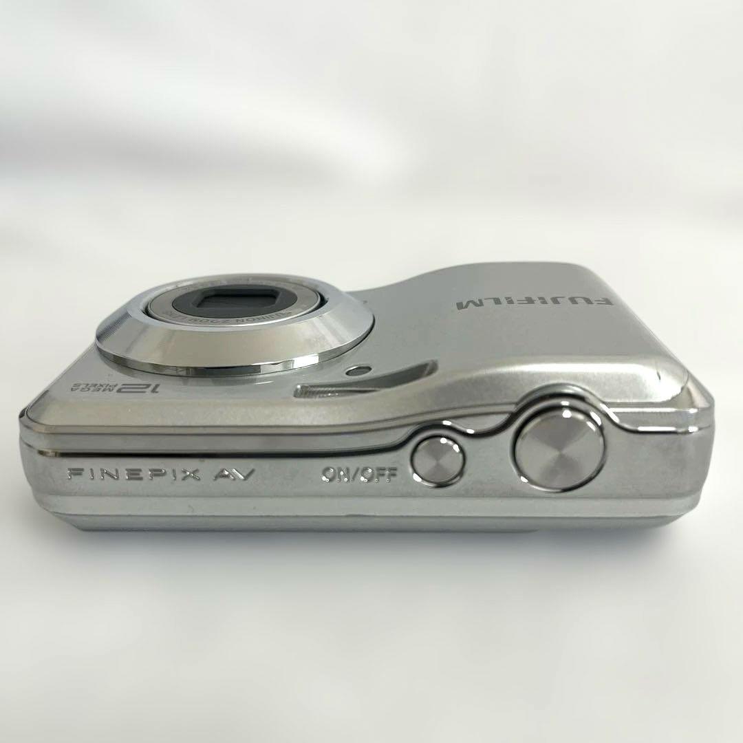 FUJIFILM FinePix AV100 単3電池駆動