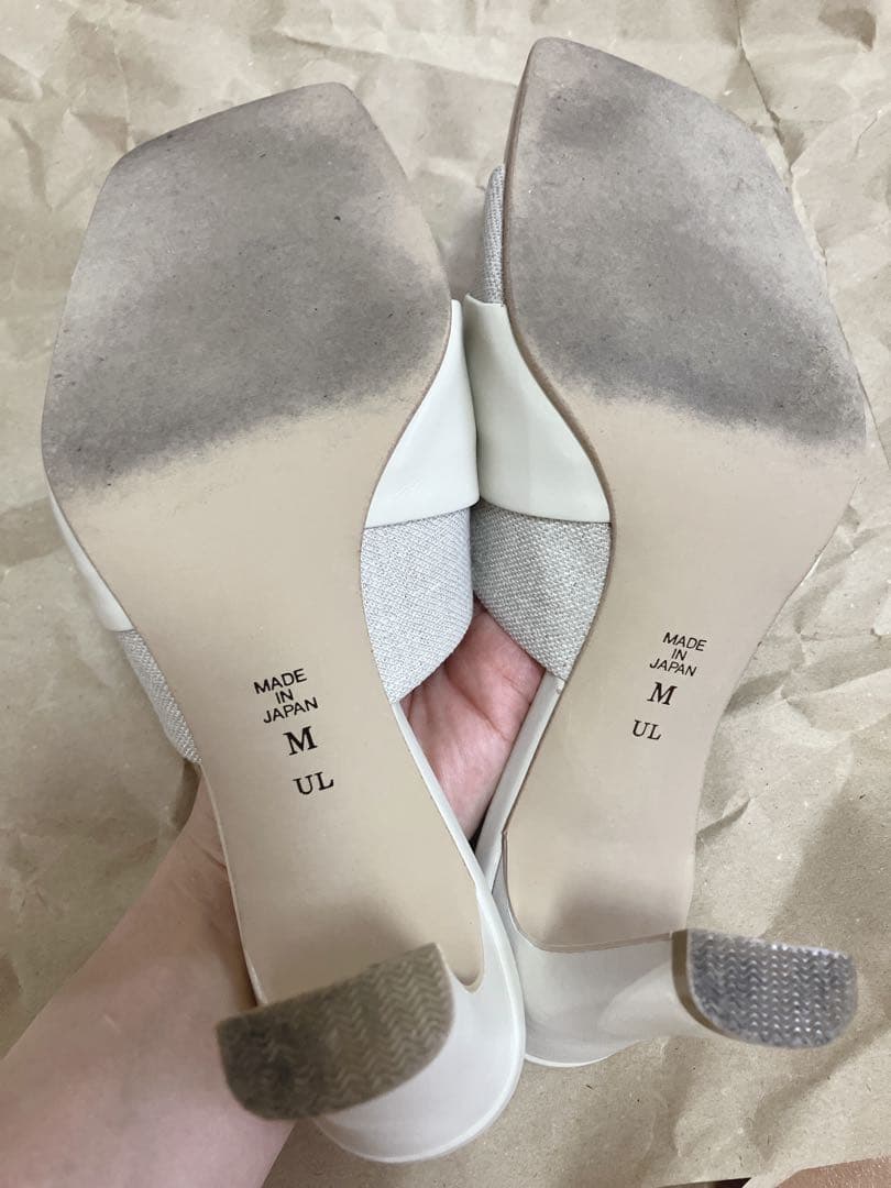 ダイアナ♡ビジューバックルミュール