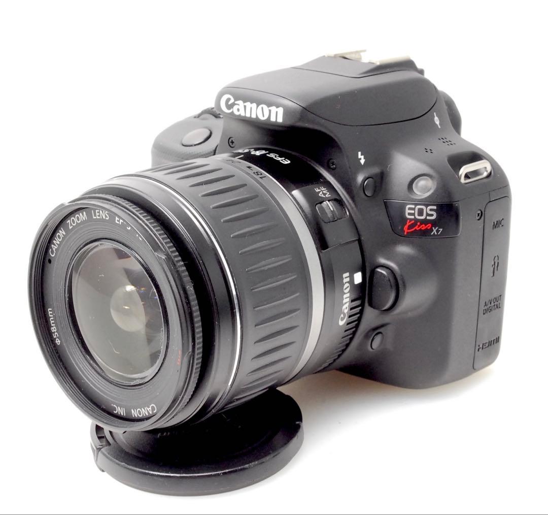 ✨ショット数1,750回✨CANON KISS X7✨ダブルレンズ✨超軽量✨