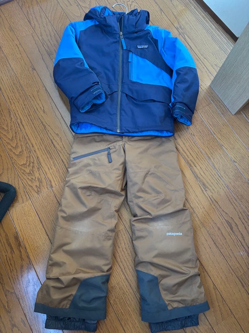 お値下げ⭐︎patagonia 子ども用スノーボードウェア上下セット