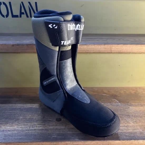 THIRTYTWO 2026 【LASHED BRADSHAW】27.0cm