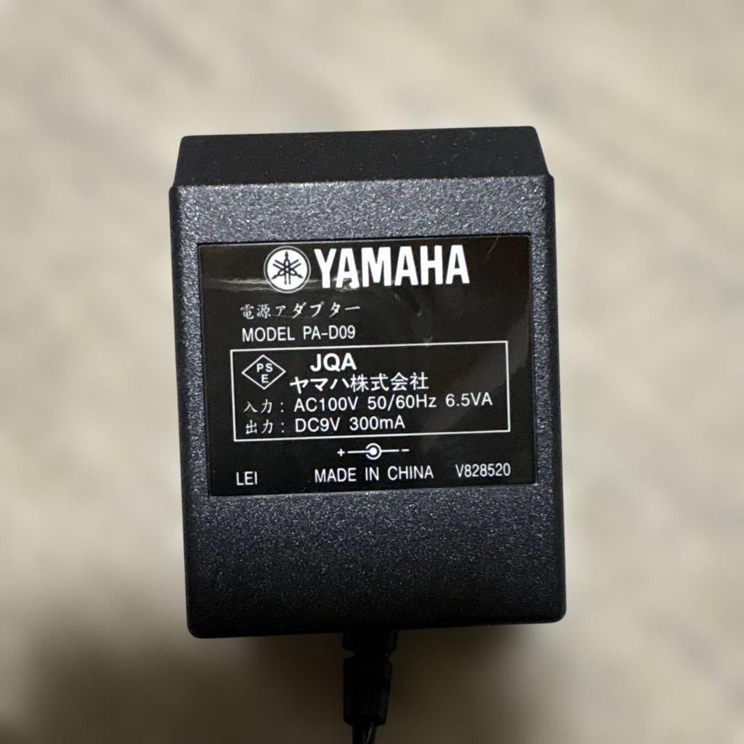 ヤマハ　SLG−100N サイレントギター　弦新品付