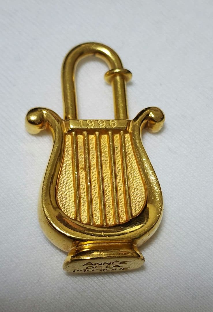 HERMES カデナ　ハープ　ゴールド