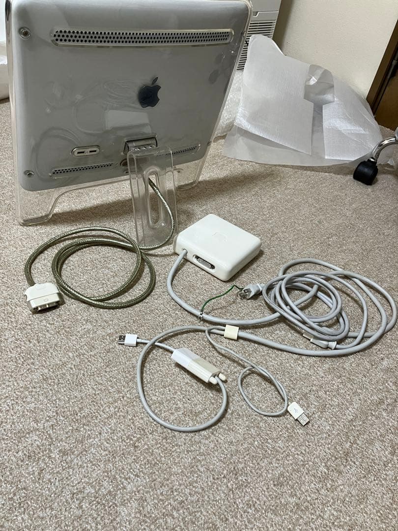 Apple Studio Display 15インチ　電源やケーブル付き