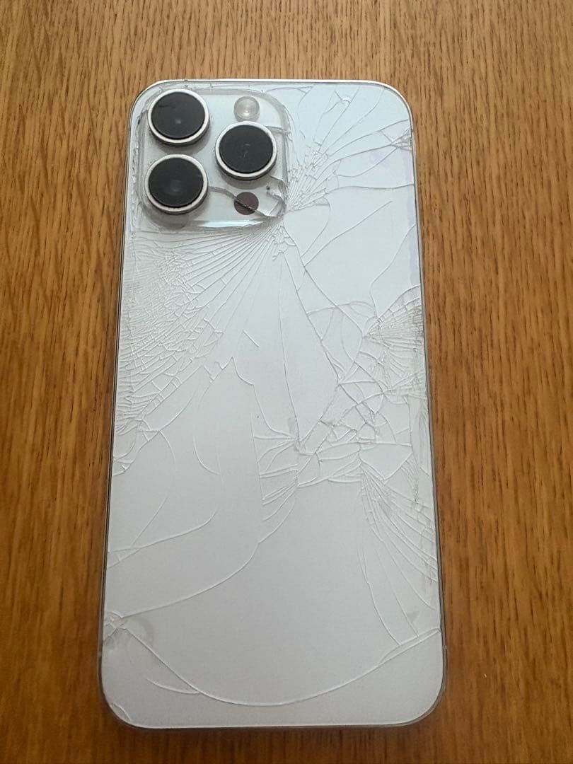 Apple iPhone 14 Pro Max ブラック 本体 背面割れあり