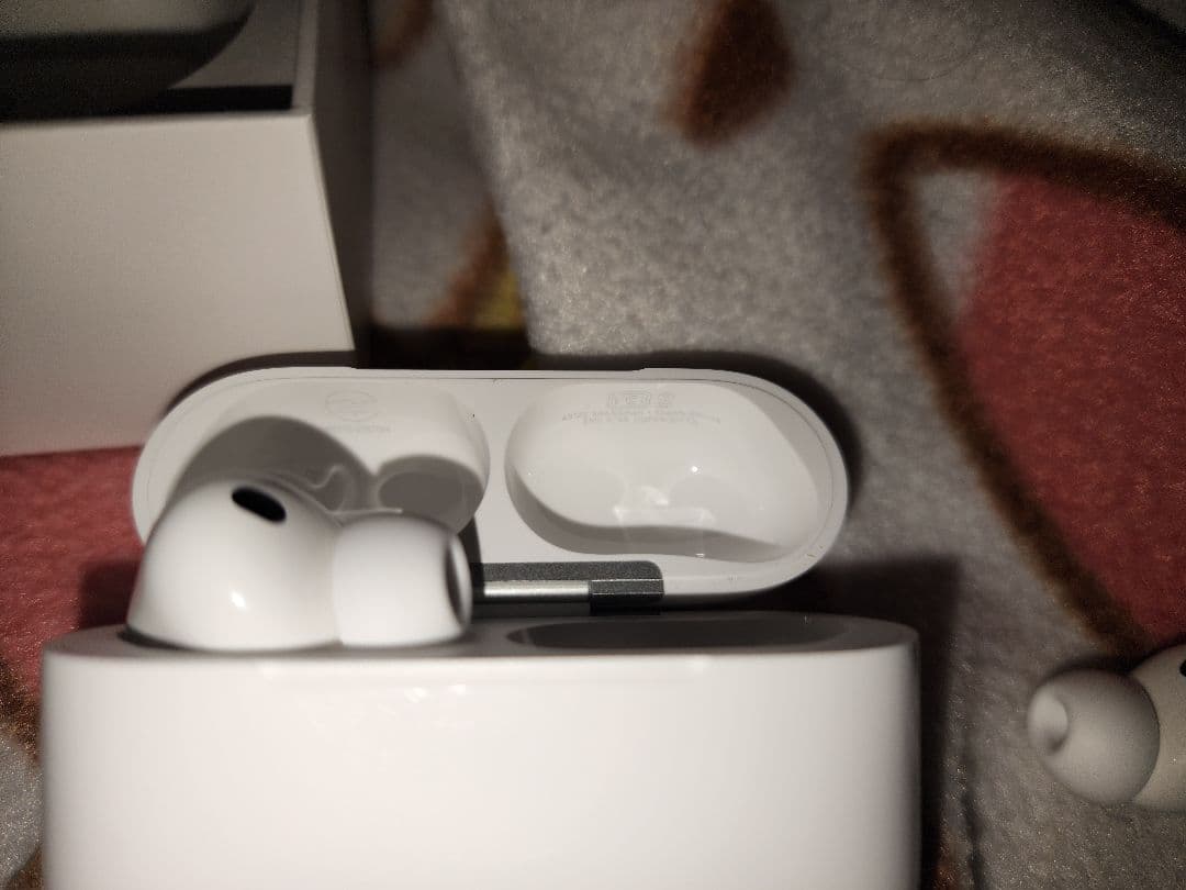 AirPods Pro 第3世代【正規品・付属品完備】iPhoneイヤホン