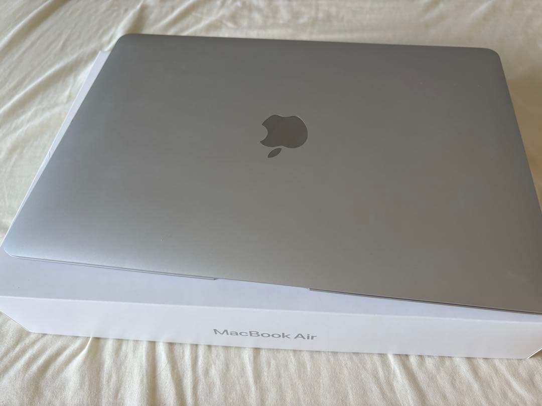 b*n様 状態良好 2020 MacBook Air 8GB/512GB 13イ