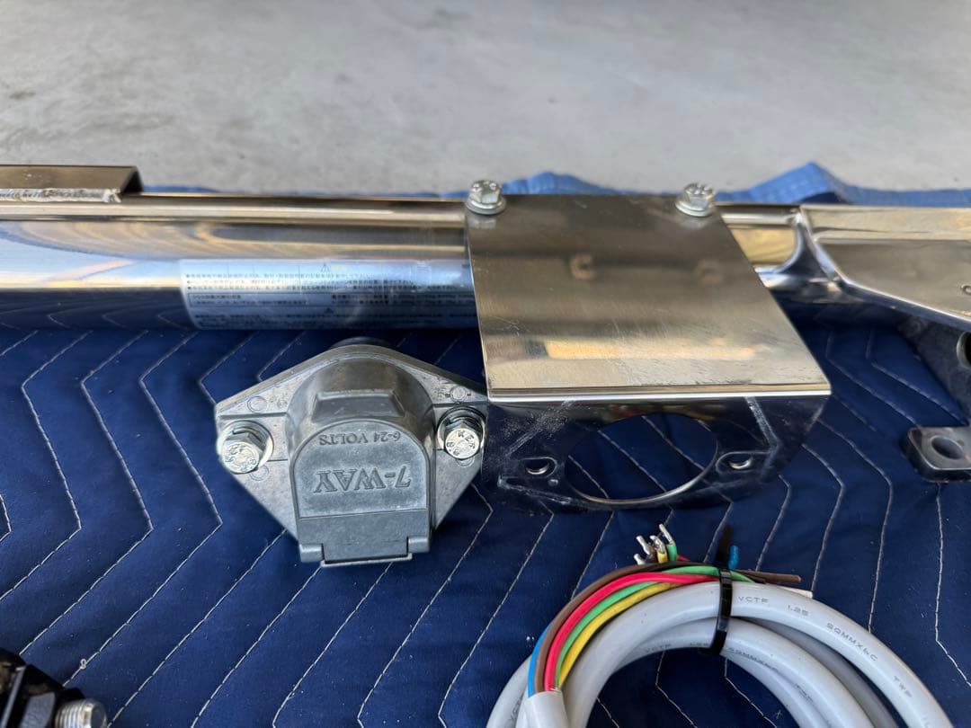 SUNTREX ステンレスヒッチメンバー 30アルファード前期