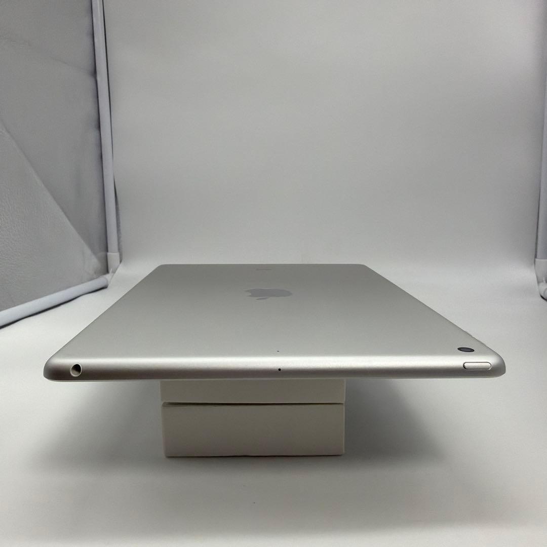 iPad 第7世代 32GB Wi-Fi バッテリー92%
